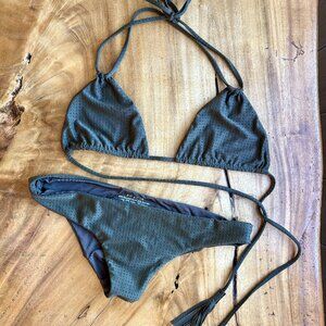 Acacia Cannons Top (L) and Makai Bottoms (S) in Sapote Mesh